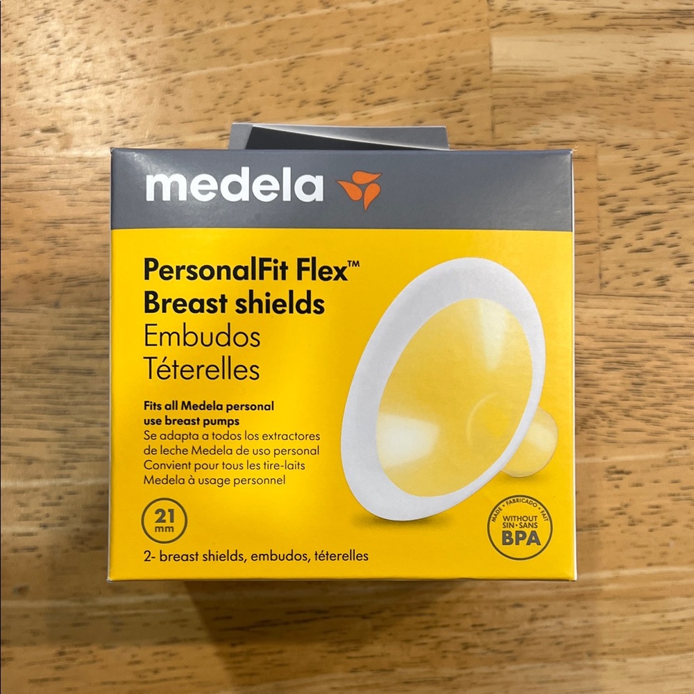 New Medela PersonalFit Flex Breast Shields in 21mm